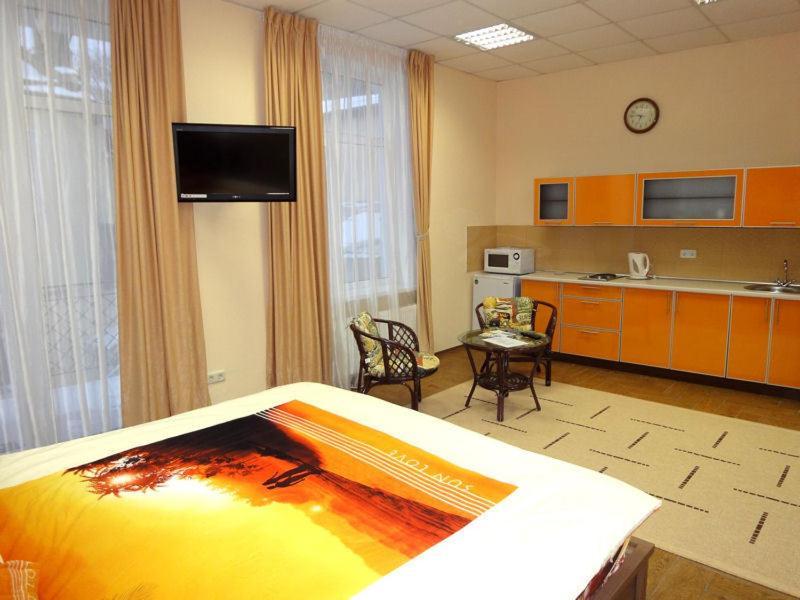 Ferienwohnung Club City House Klumba Odessa Zimmer foto